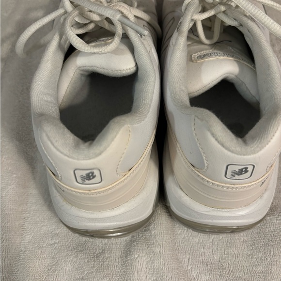 New Balance Women’s gym shoes - Picture 3 of 7
